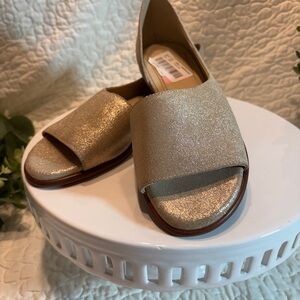 Nurture by Lamaze Gold Women's Sandals